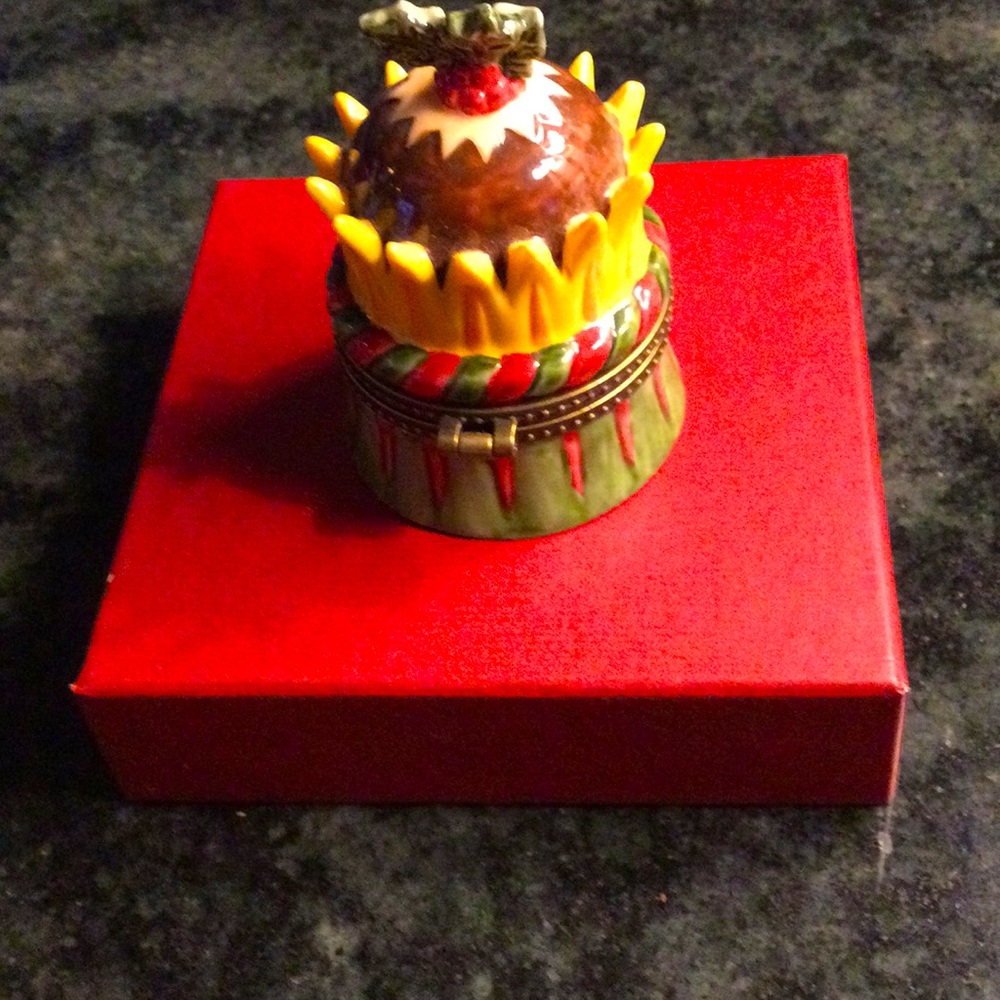 🌲🎁💕 Gorgeous Vintage Trinket- Christmas box